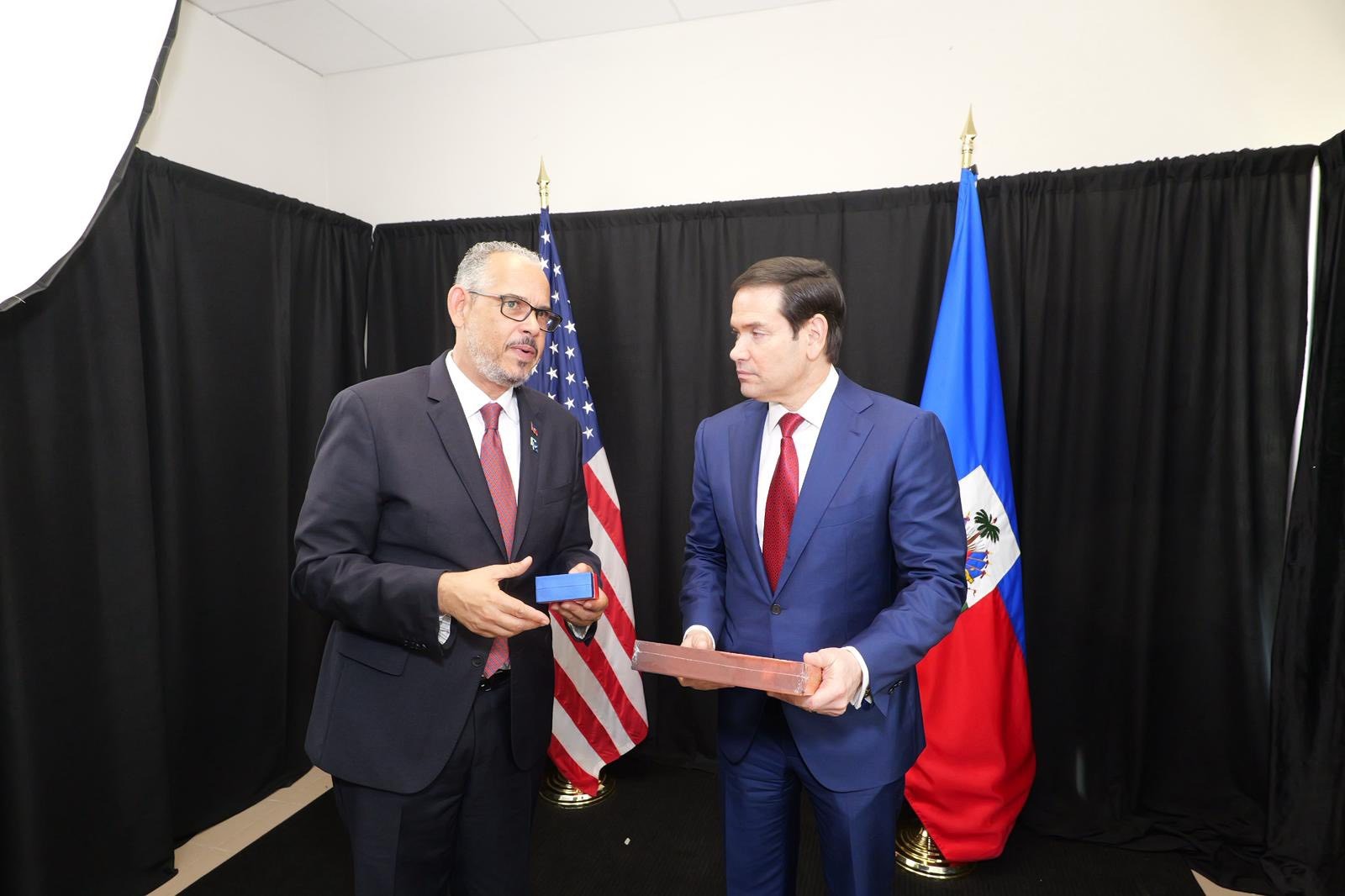 Le Premier Ministre Alix Didier Fils-Aimé en visite au Chili