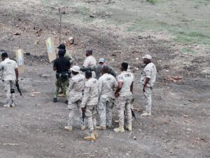 Des agents de l&rsquo;UDMO, du CIMO et du SDPJ ont suivi une formation en techniques d&rsquo;intervention spécifiques et en pilotage de drones de surveillance