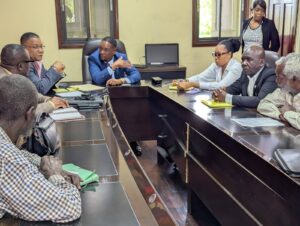 Le ministre Marc-Elie Nelson s’est entretenu avec les responsables de la commission de gestion du Centre d&rsquo;Accueil de Carrefour